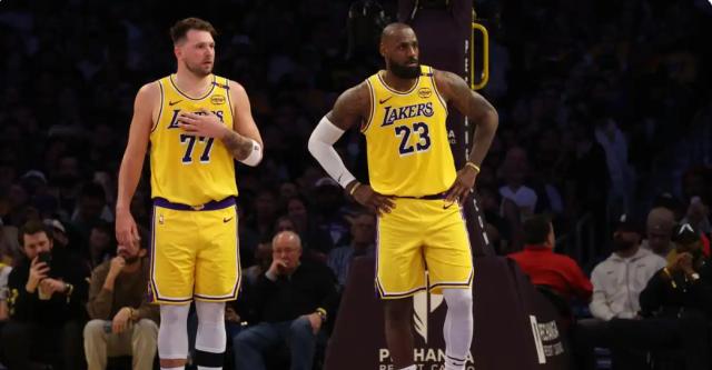 b体育中国官网-防守顶级+双星兜底进攻 湖人梦回2020真要夺冠？